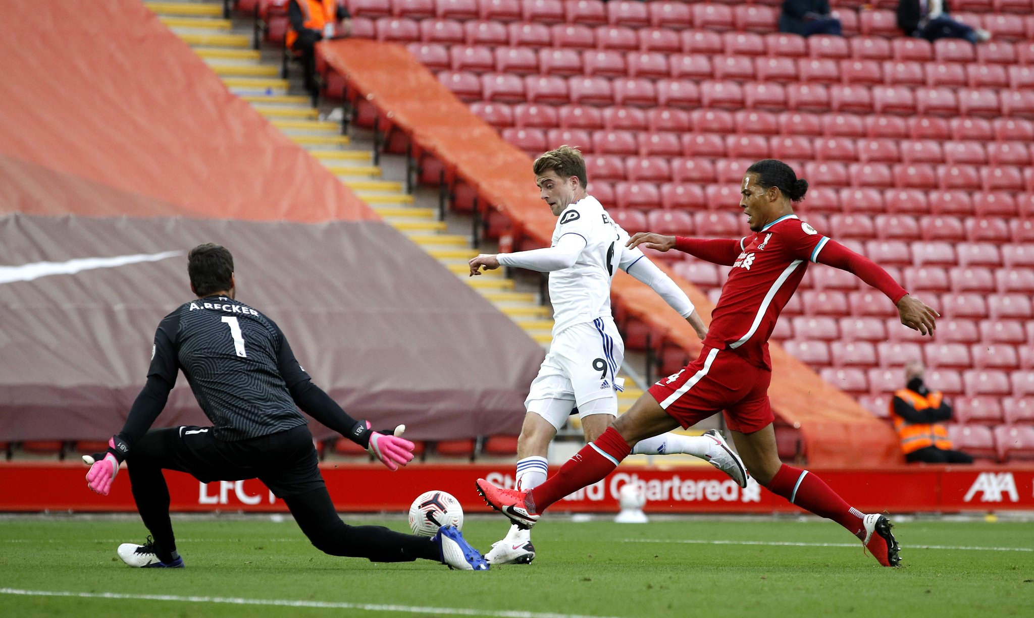 追逐最高荣 追逐最高荣